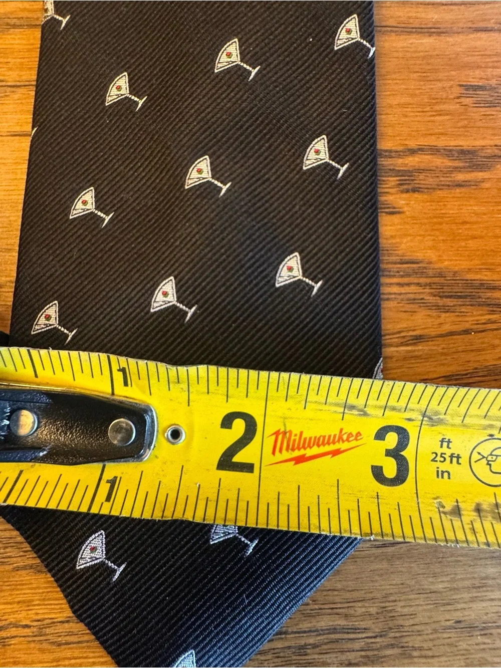 J CREW MEN'S TIE BLACK Martini Glass CUPS PRINT Skinny Tie 100% Silk